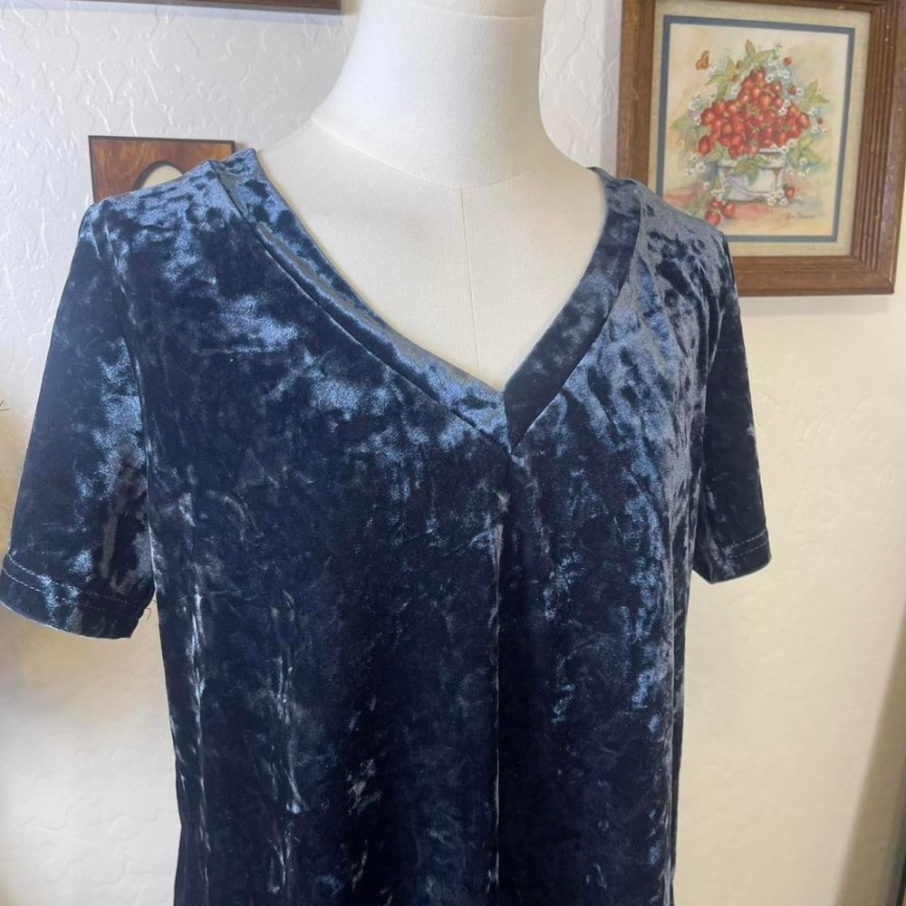 90s Vintage Dark Grunge Crushed Velvet Tee - Picture 7 of 8